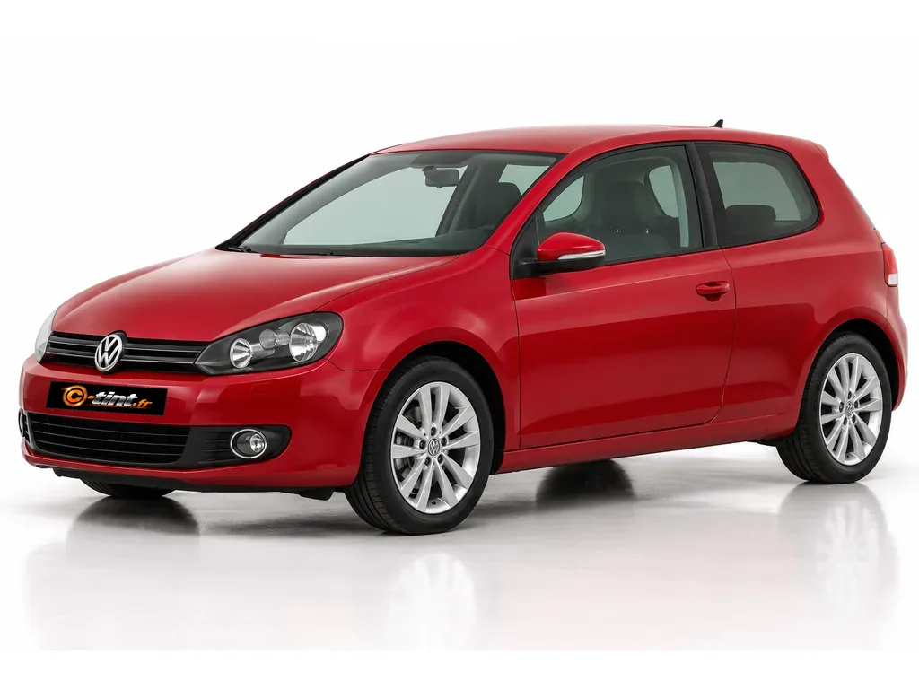 Volkswagen Golf 5K — Génération 6 · Compacte · 3 portes — vue trois-quarts avant vers la gauche