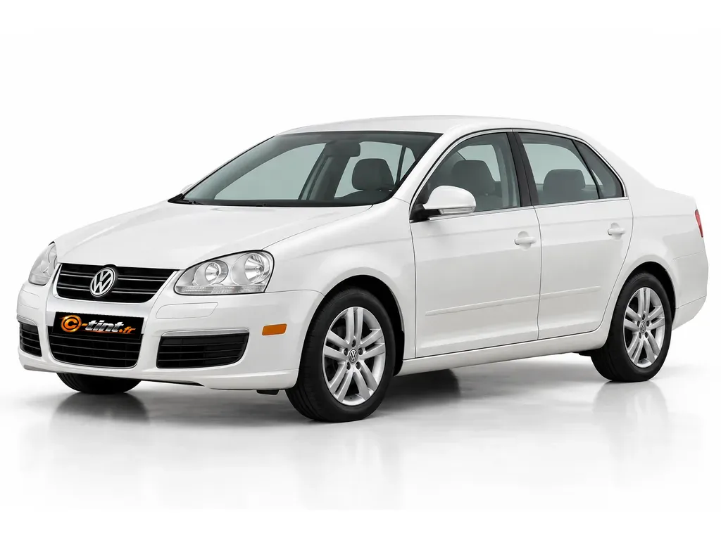 Volkswagen Jetta 1K — Génération 5 — Berline · Berline · 4 portes — vue trois-quarts avant vers la gauche