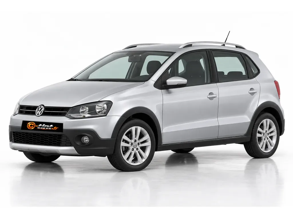 Volkswagen Polo 6R - 6C1 — Génération 5 — Cross · Compacte · 5 portes — vue trois-quarts avant vers la gauche