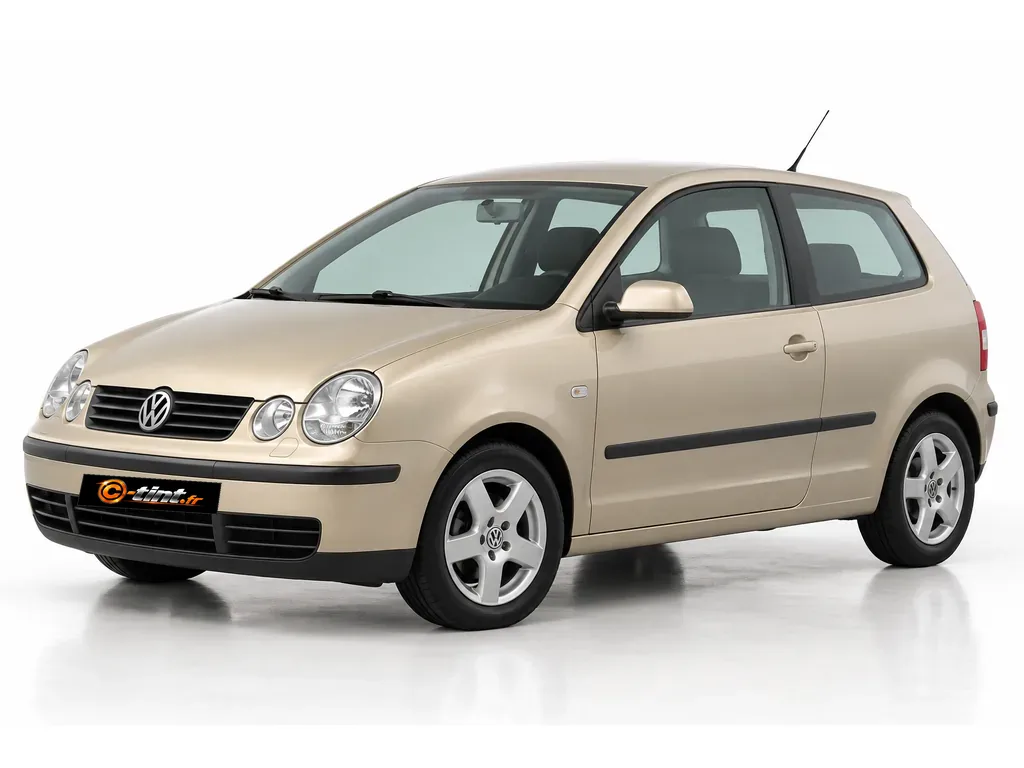 Volkswagen Polo 9N — Génération 4 · Compacte · 3 portes — vue trois-quarts avant vers la gauche