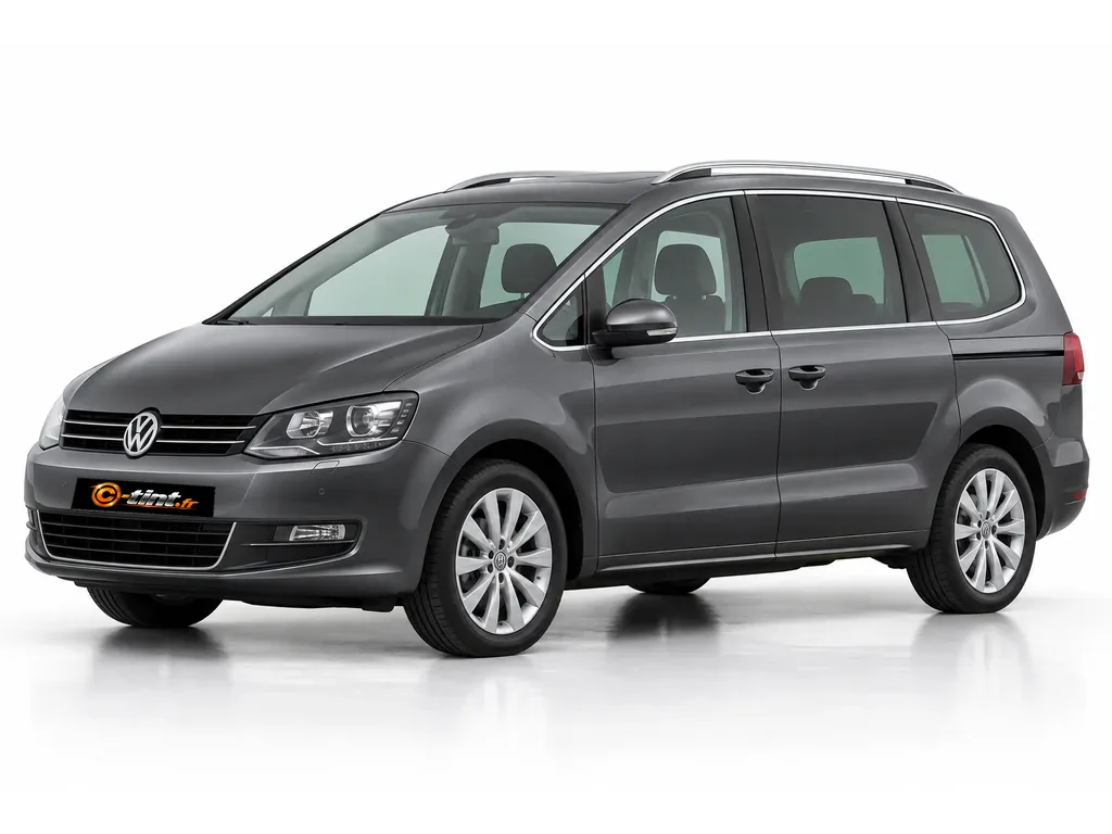 Volkswagen Sharan 7N — Génération 2 · Monospace · 5 portes — vue trois-quarts avant vers la gauche