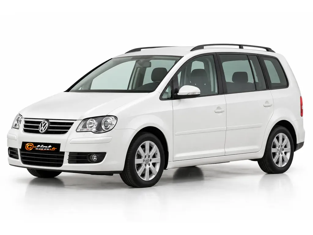 Volkswagen Touran 1T — Génération 1 — Phases 1 et 2 · Monospace · 5 portes — vue trois-quarts avant vers la gauche