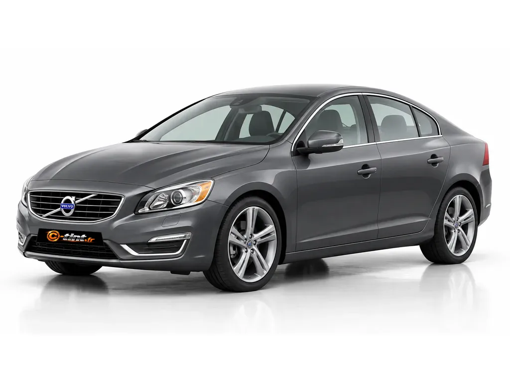 Volvo S60 F — Génération 2 — Berline · Berline · 4 portes — vue trois-quarts avant vers la gauche